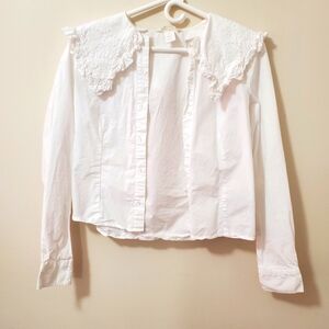 White Doll-Collared Design Button Down (S)